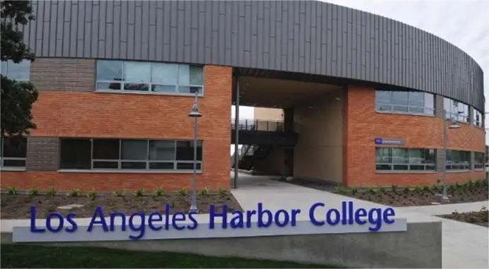Harbor College – Administration Bulding