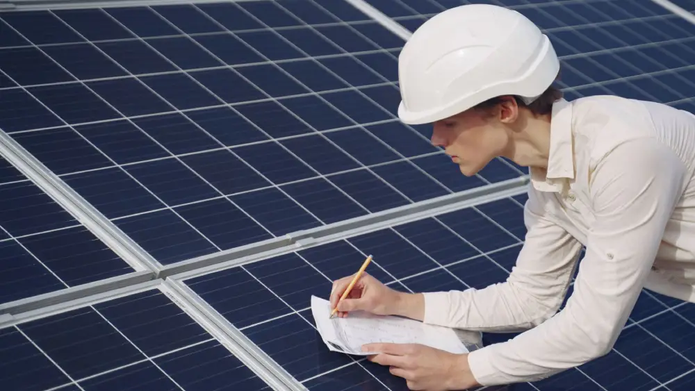 Utility-Scale Solar Engineering Design_ What You Need to Know Before Your Project Solar Engineering Design